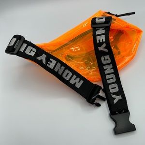 American Eagle AE x Young Money Fanny Waist Pack - Thumbnail 4